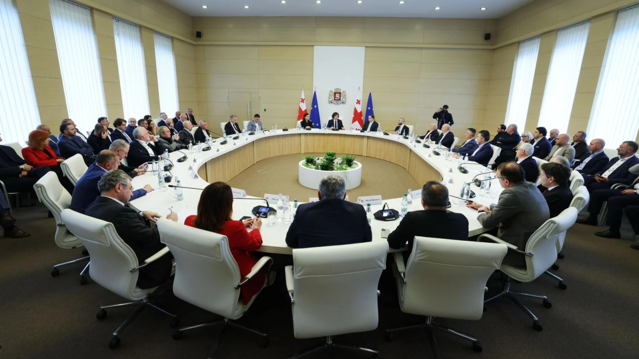 პრემიერის და ბიზნესსექტორის შეხვედრაზე ყურადღება მაღალი ეკონომიკური ზრდის ტემპზე გამახვილდა