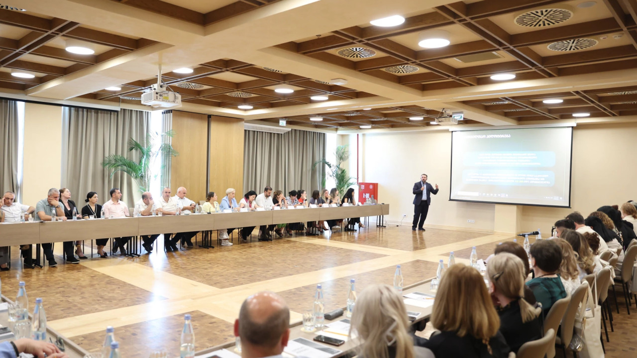 "რეგიონული მედიის წარმომადგენლებთან სამუშაო შეხვედრა გაიმართა" - ცესკო