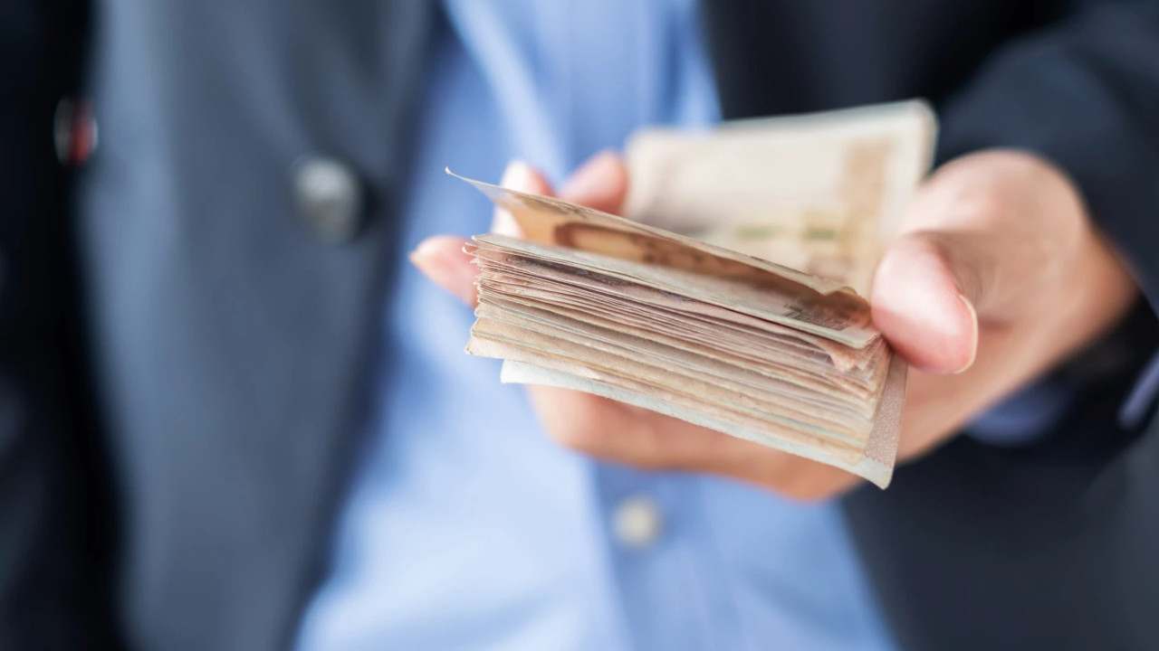 2026 წელს იზრდება საჯარო სკოლების ადმინისტრაციული პერსონალის, სკოლის ექიმებისა და მანდატურების ხელფასები