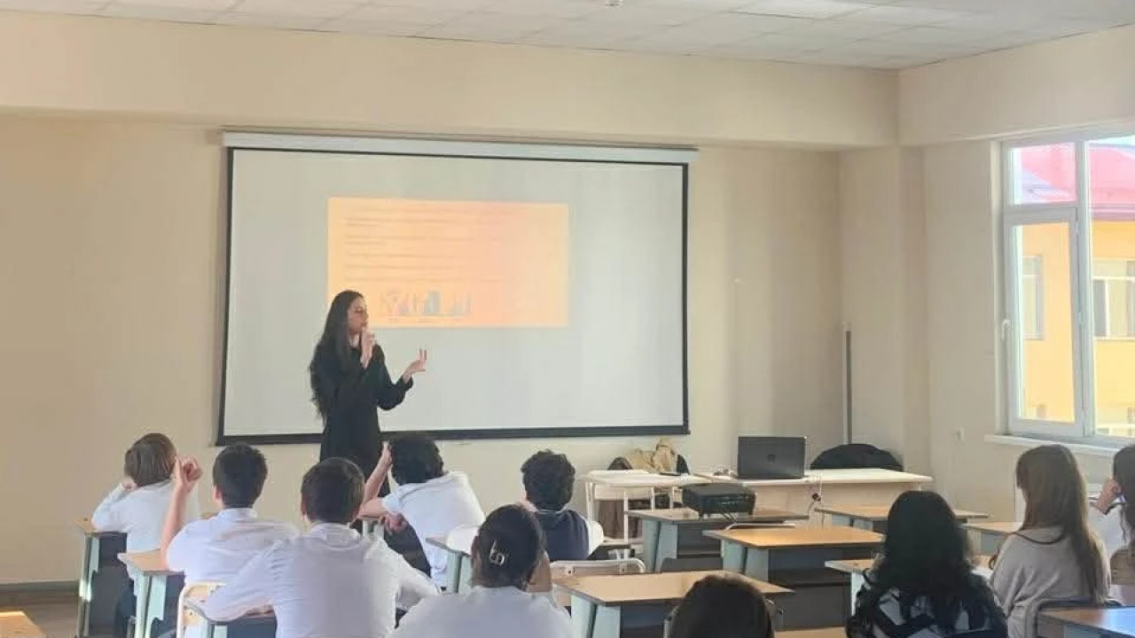 GCCA-ის წარმომადგენლებმა აჭარის რეგიონის მოსწავლეებთან საინფორმაციო-საგანმანათლებლო შეხვედრები გამართეს