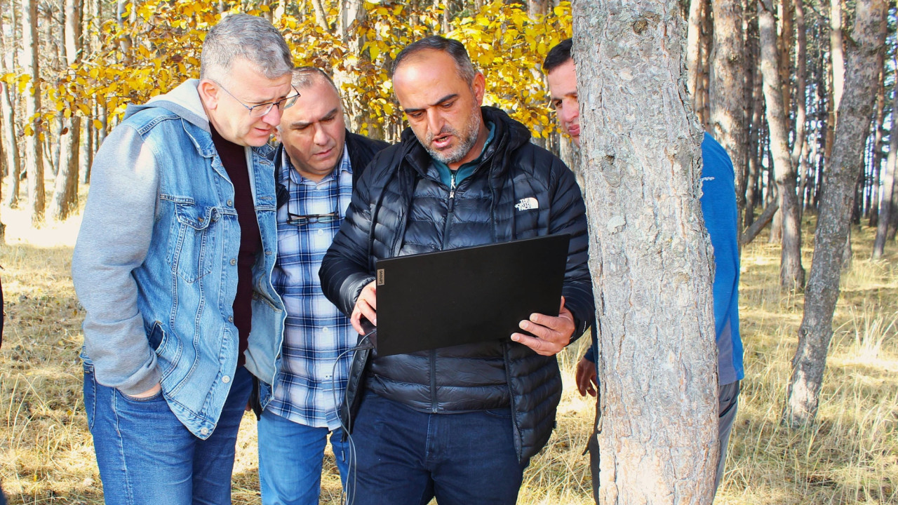 ლაშა დოლიძე ნინოწმინდის მუნიციპალიტეტში საძოვრებისა და ქარსაფარი ზოლების ინვენტარიზაციის საველე სამუშაოებს ადგილზე გაეცნო