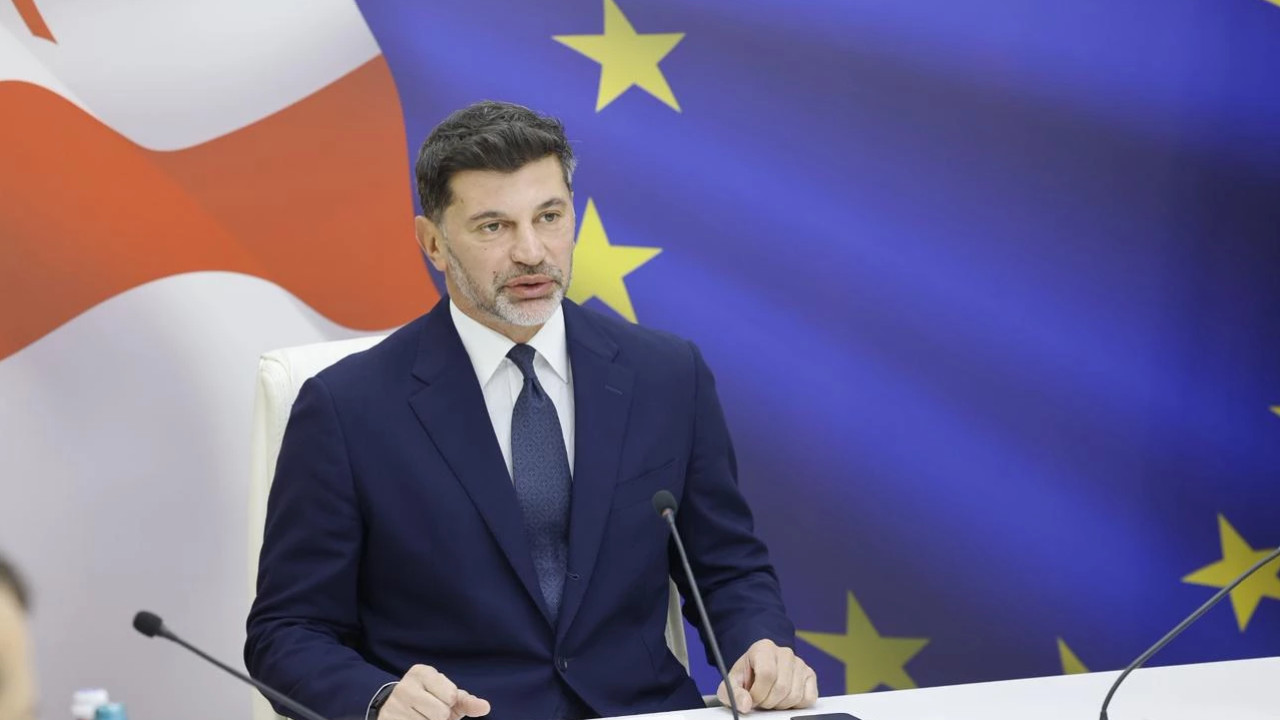 ჭავჭავაძის გამზირსა და აბაშიძის ქუჩაზე სკვერები და სპორტული მოედანი განახლდა - საინვესტიციო ღირებულება ₾400 000-ია