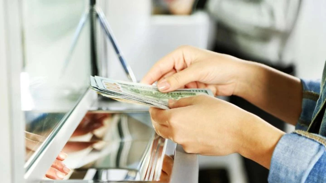 ეროვნულმა ბანკმა ვალუტის გადამცვლელი 3 ჯიხური დააჯარიმა - დეტალები