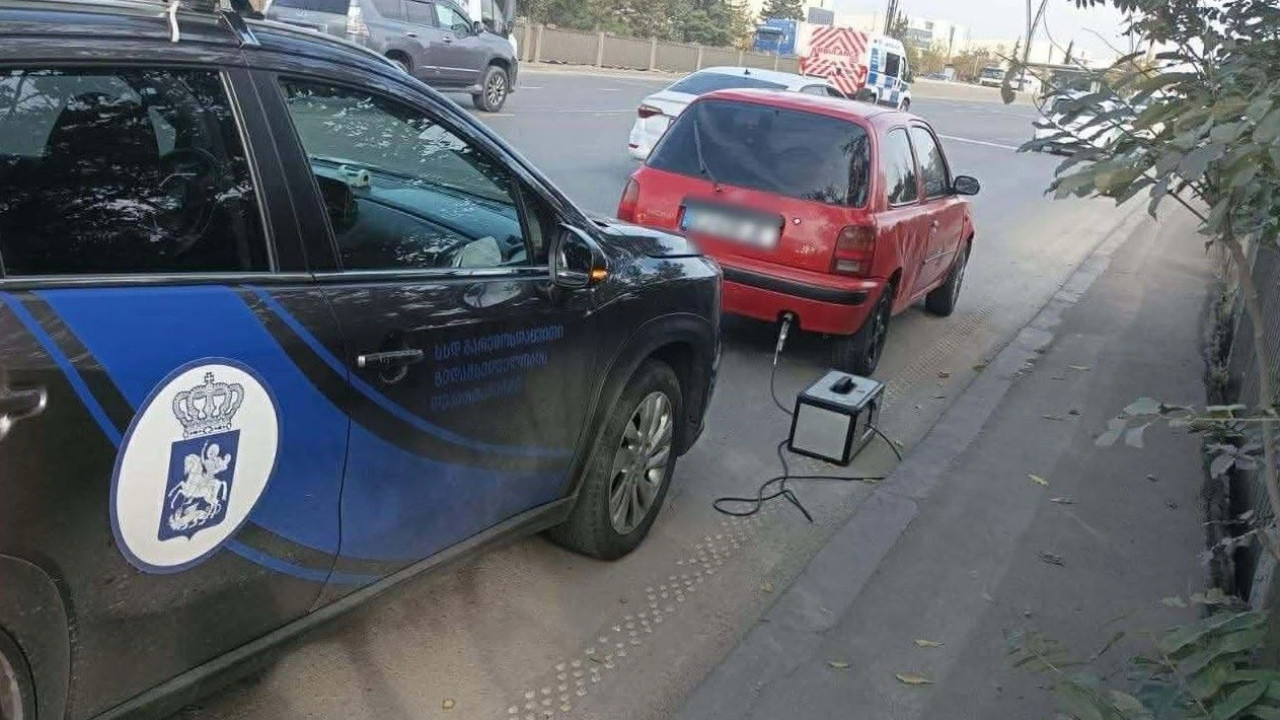 მიმდინარე წლის ნოემბერში, ავტოტრანსპორტის გამონაბოლქვის დადგენილ ნორმებთან შეუსაბამობის 794 ფაქტი გამოვლინდა