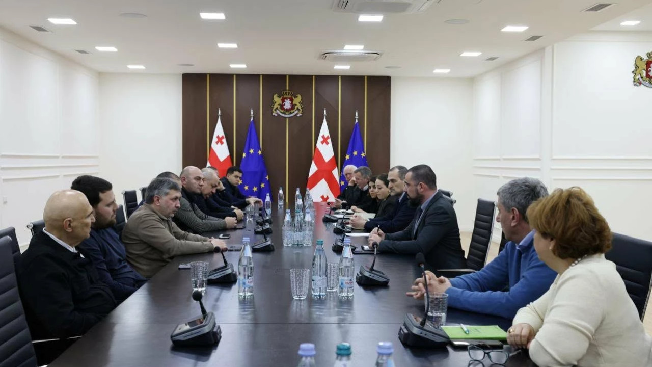 მეღორეობის სექტორის განვითარების საკითხებზე სამუშაო შეხვედრა გაიმართა