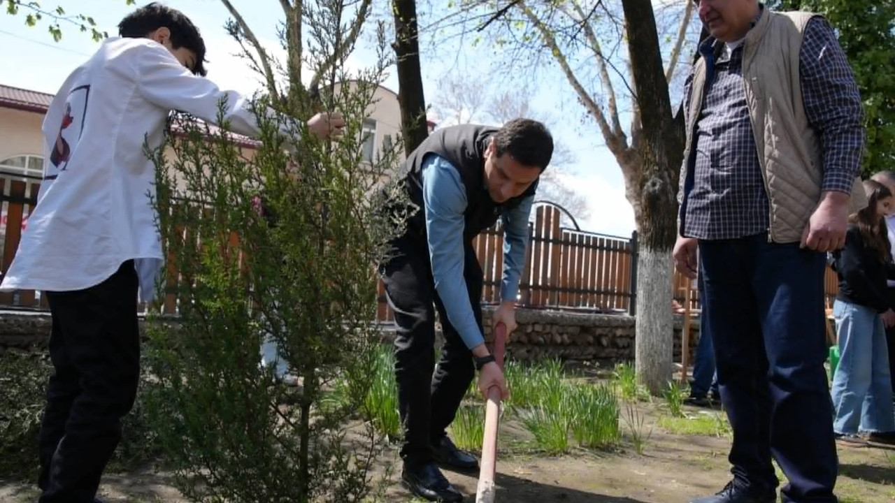 22 აპრილს დედამიწის დღე აღინიშნება