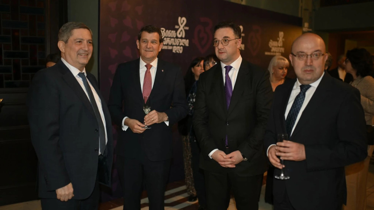ღვინის ეროვნული დღის აღნიშვნა ქართული მეღვინეობის 8000-წლიან ისტორიას მიძღვნილი გალა-საღამოთი დასრულდა