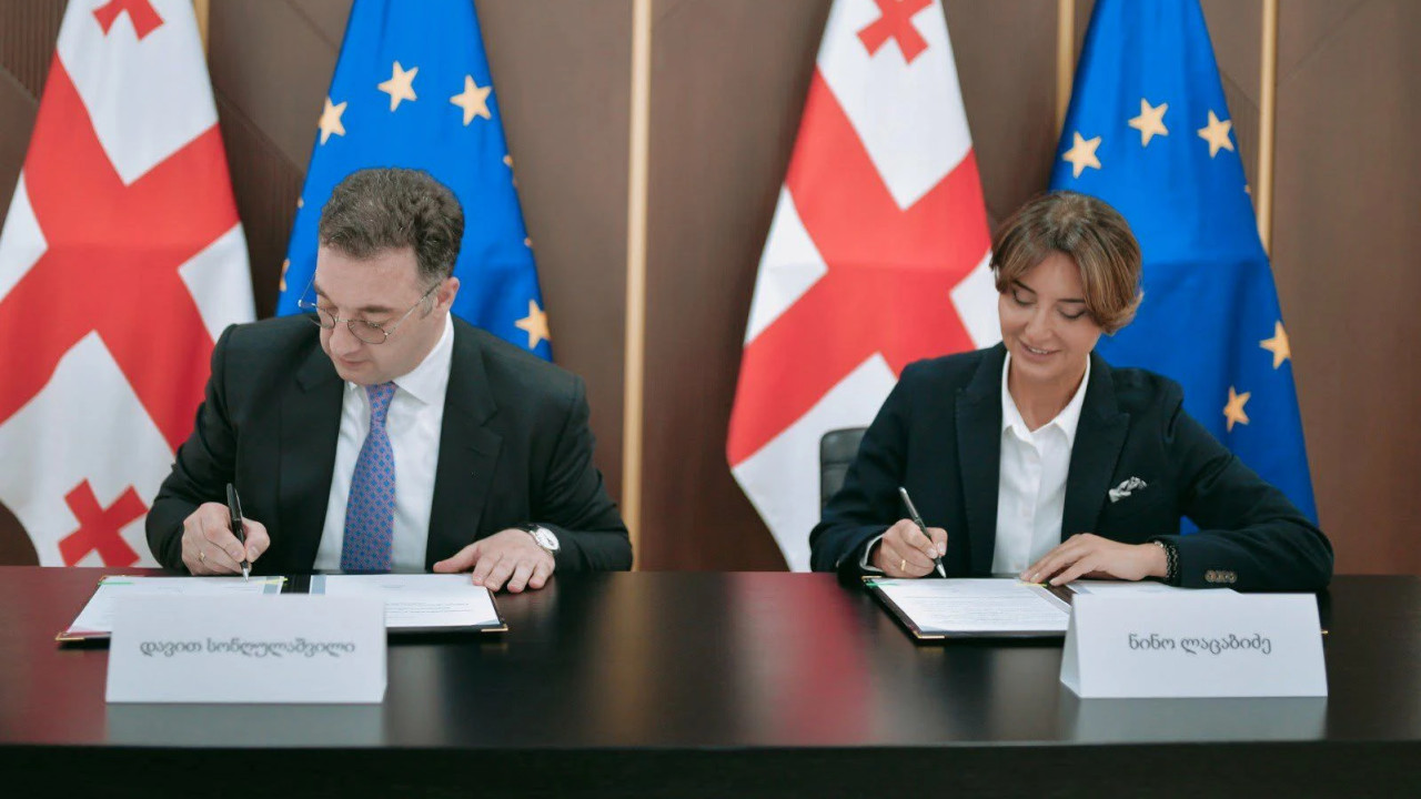 დავით სონღულაშვილმა და ნინო ლაცაბიძემ რუსთავის ატმოსფერული ჰაერის ხარისხის გაუმჯობესების საკითხზე თანამშრომლობის მემორანდუმი გააფორმეს