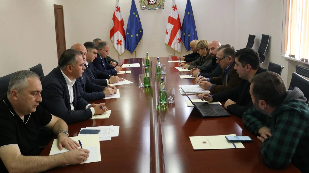 სამეგრელოს, გურიისა და იმერეთის რეგიონებში პატრონიანი ძაღლების სტერილიზაციისა და ჩიპირების პროცესის ორგანიზაციული საკითხები განიხილეს