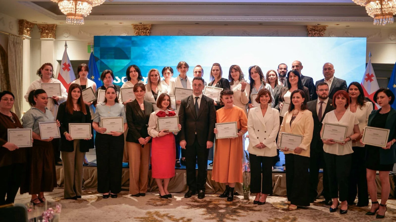 პროექტის "განათლება მწვანე მომავლისთვის" ფარგლებში საუკეთესო პედაგოგები დაჯილდოვდნენ
