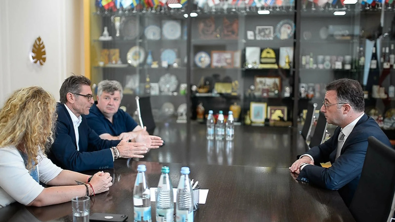 დავით სონღულაშვილი საკვები პროდუქტების მწარმოებელი გერმანული კომპანიის Develey-სა და "მარნეულის სასურსათო ქარხნის" მფლობელებს შეხვდა