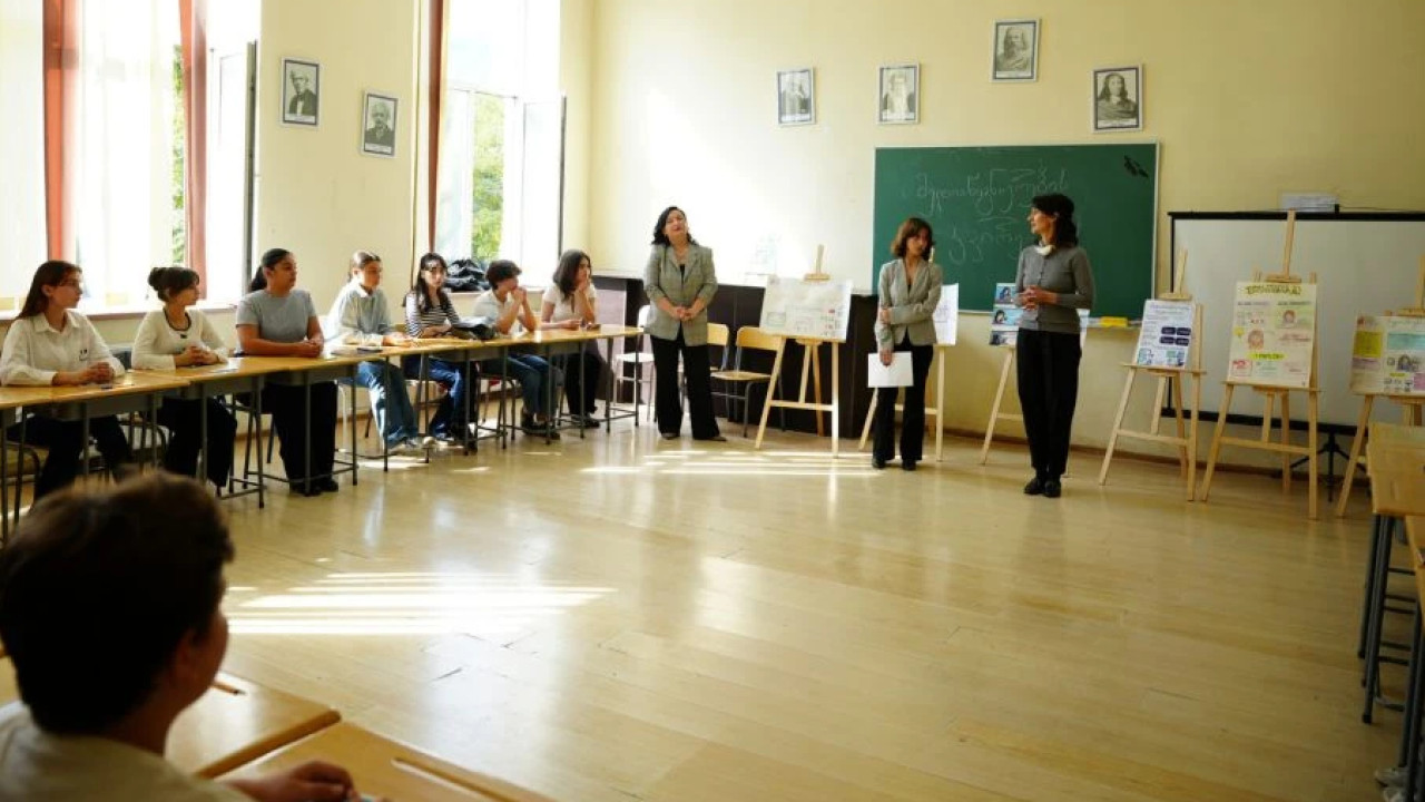 საქართველოს მასშტაბით სკოლებში მედიაწიგნიერების დღე აღინიშნა